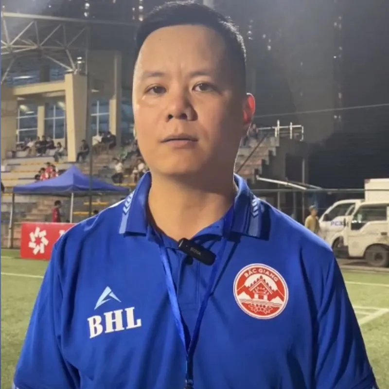 Đại diện BHL Bắc Giang FC - Nguyễn Quang Hưng