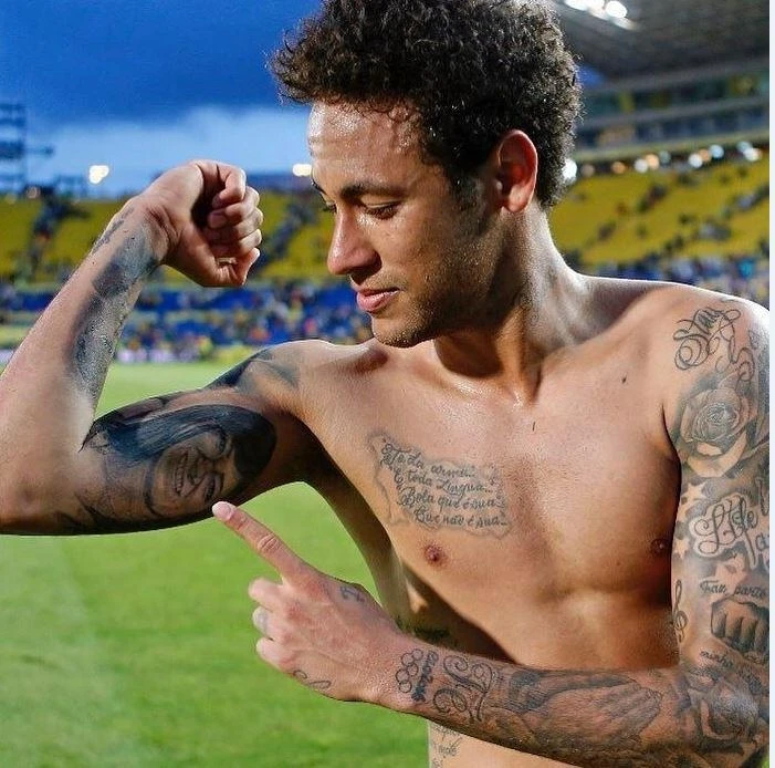 Hình xăm của Neymar về mẹ