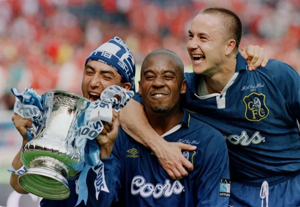 Bộ áo đấu năm 1997, khi Chelsea giành FA Cup