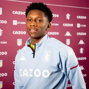 Jaden Philogene trở lại Aston Villa