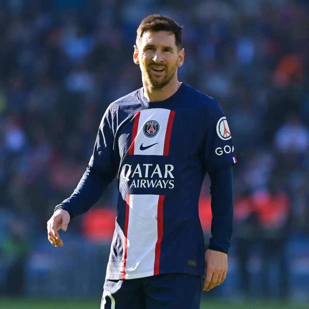 messi bao nhiêu tuổi