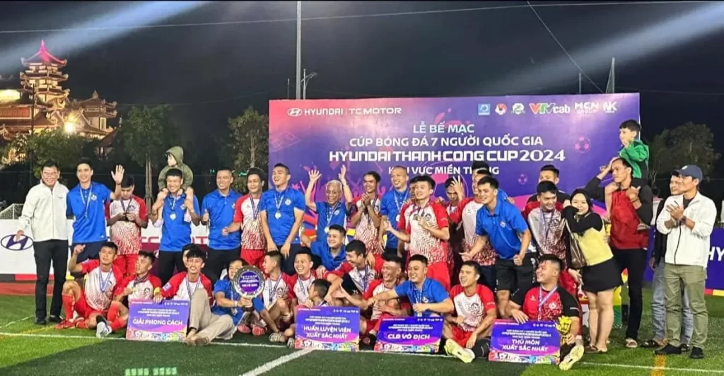 Trường Hưng Thế Gia FC